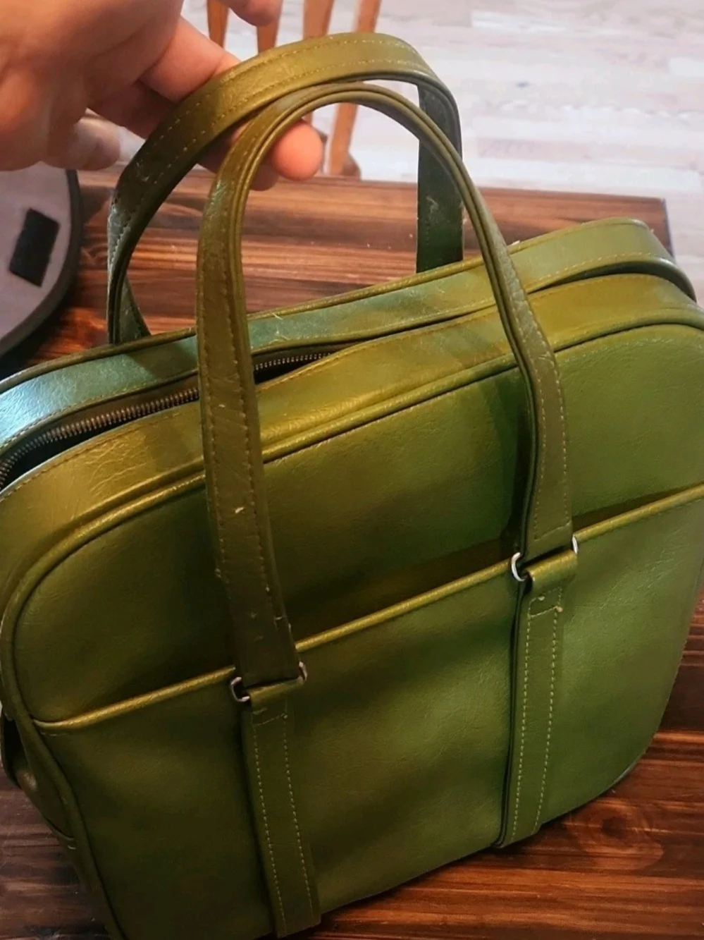 Vintage Samsonite hand bag.